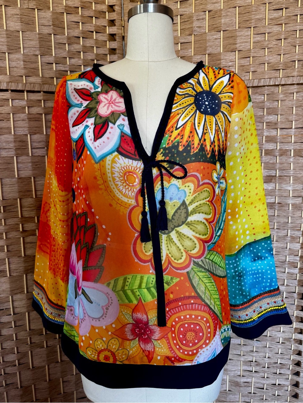 EUC Desigual bright bold floral print blouse L - Picture 3 of 12